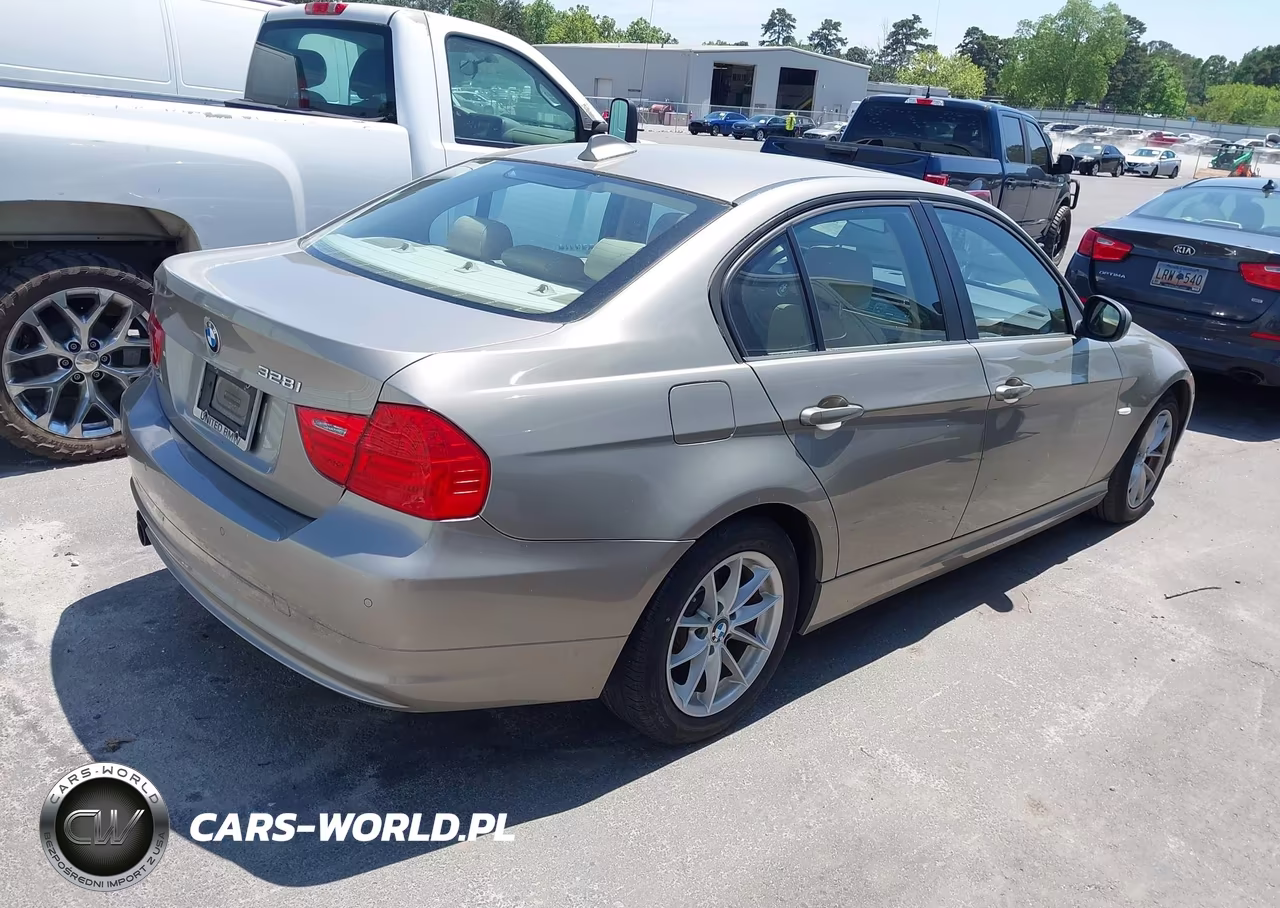 2010 BMW 328I VIN:WBAPH7C52AA800279 - 4
