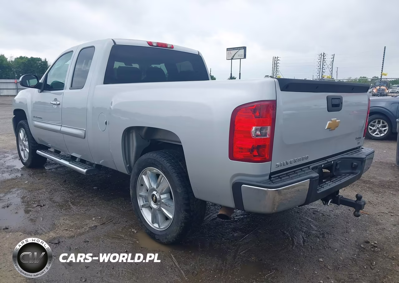 2013 Chevrolet Silverado 1500 Lt VIN:1GCRCSE09DZ399155 - 3