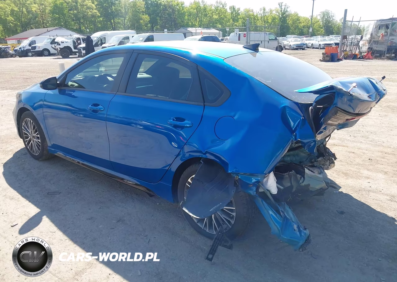 2022 Kia Forte Gt-Line VIN:3KPF54AD9NE421489 - 3