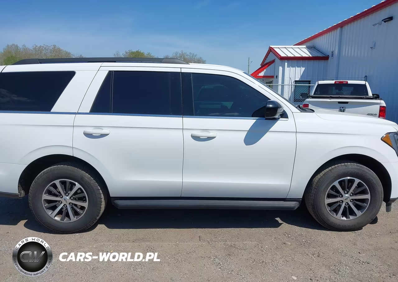 2018 Ford Expedition Xl VIN:1FMJU1FT2JEA61396 - 18