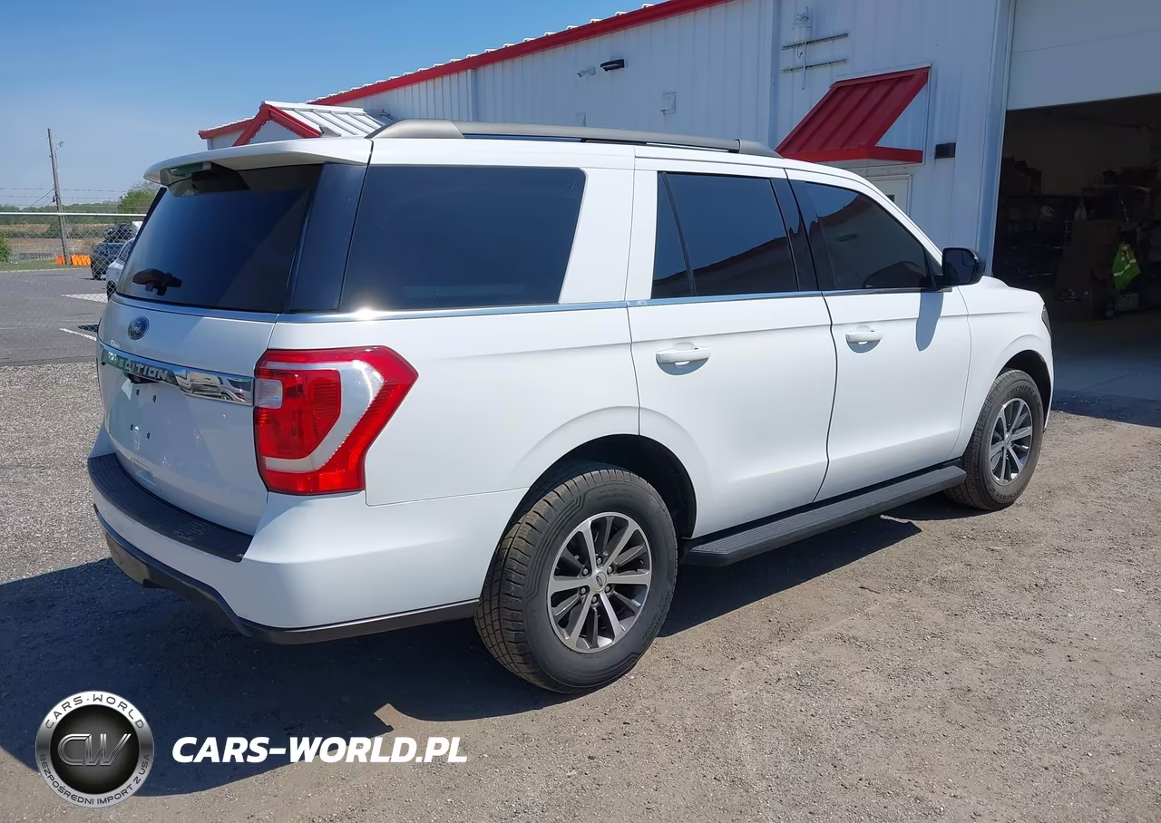 2018 Ford Expedition Xl VIN:1FMJU1FT2JEA61396 - 4
