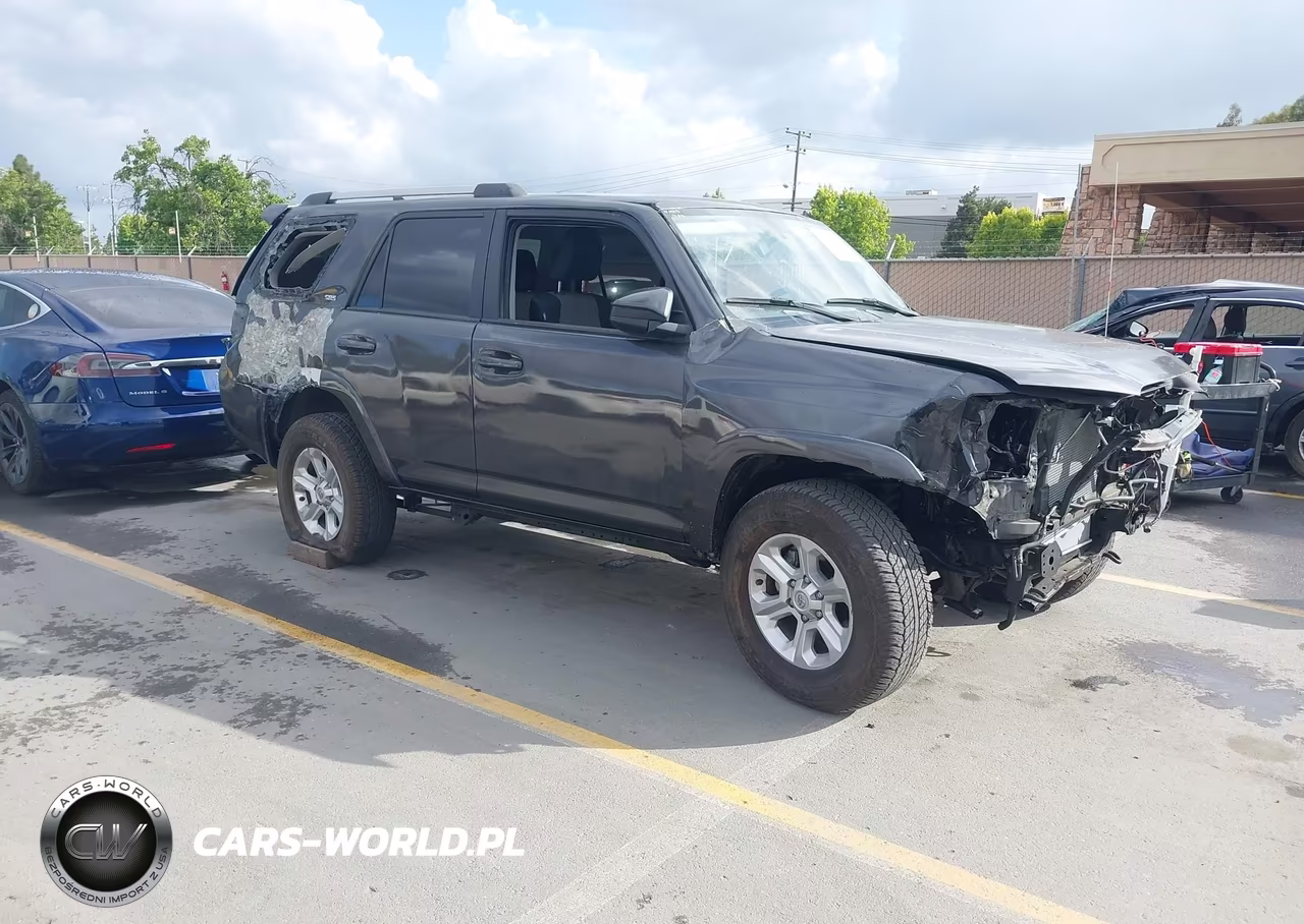 2023 Toyota 4Runner Sr5 – zdjęcie 1 z 19