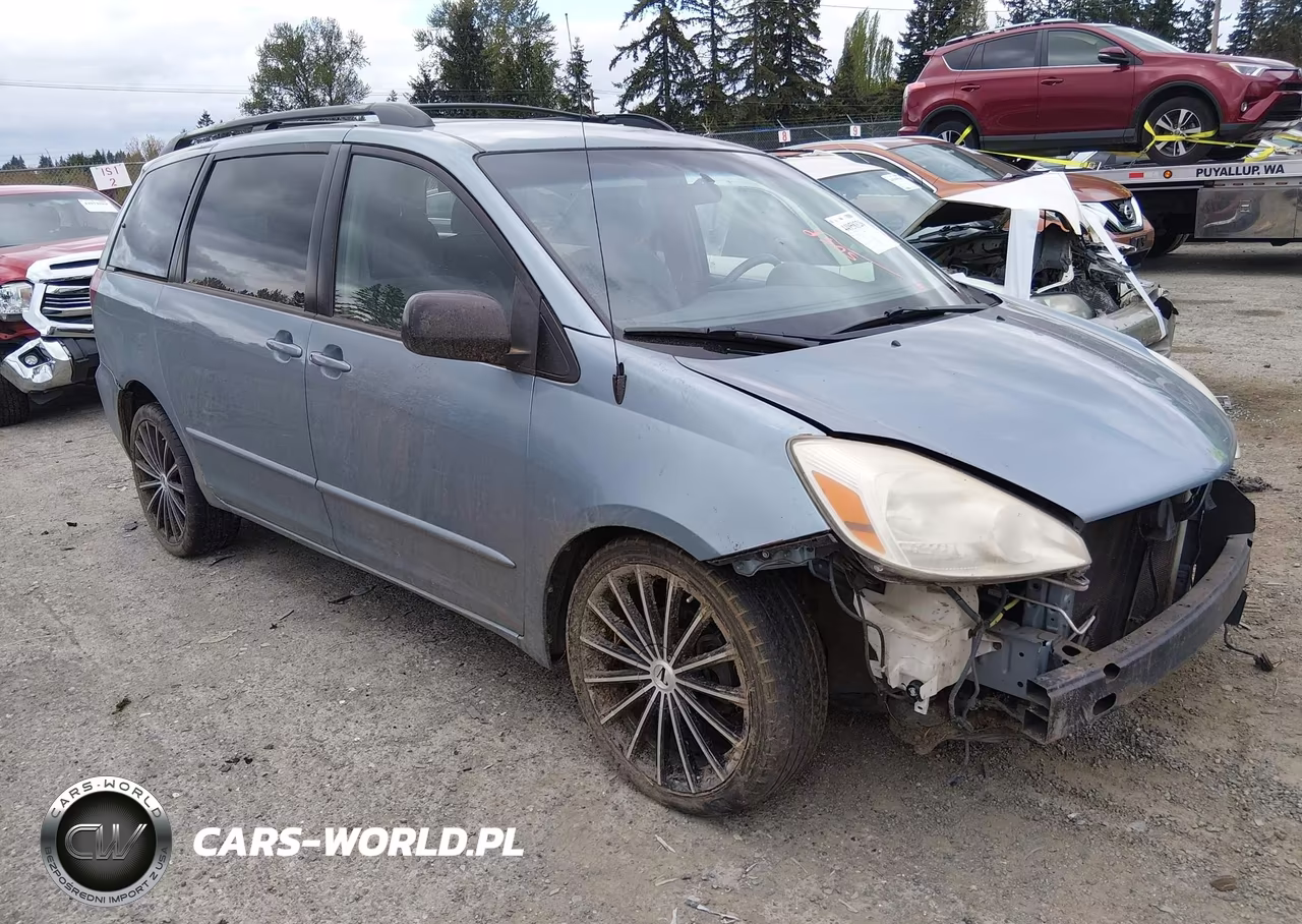 2005 Toyota Sienna Le