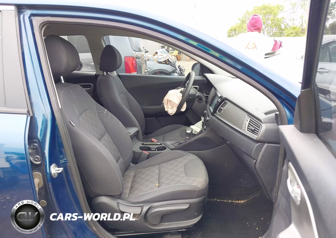 2018 Kia Niro Lx VIN:KNDCB3LC1J5153991 - 5