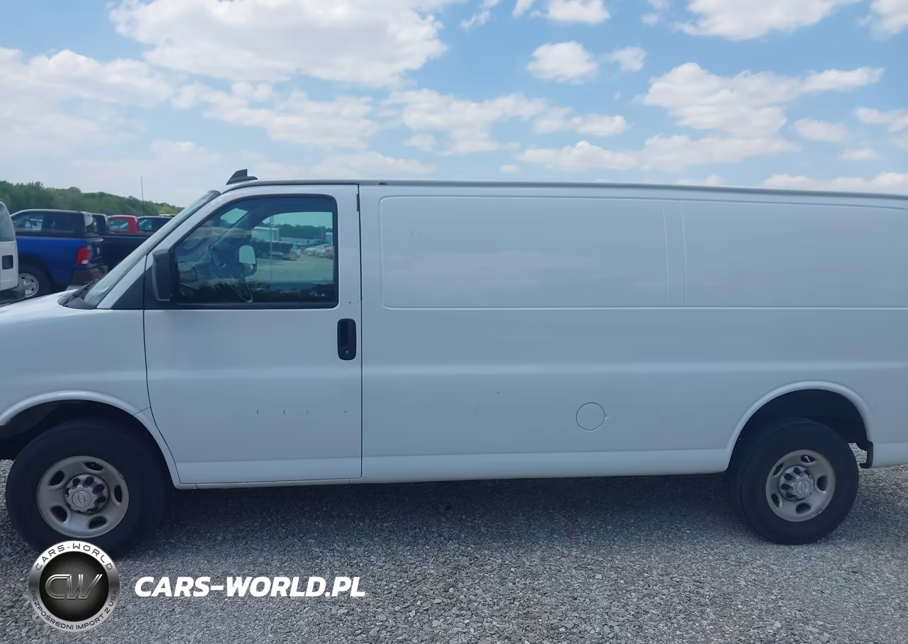 2018 Chevrolet Express 3500 Work Van VIN:1GCZGHFG3J1315926 - 14