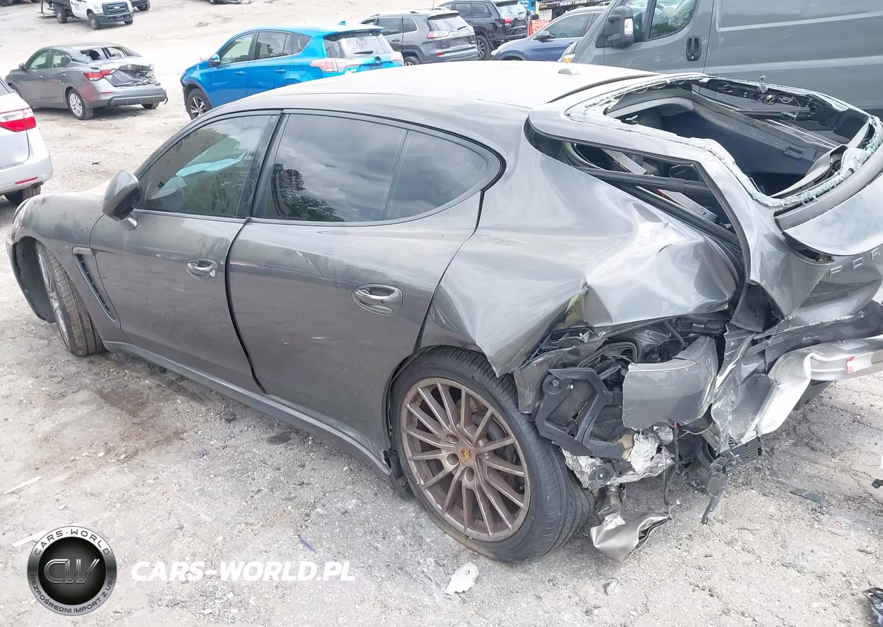 2015 Porsche Panamera 4 VIN:WP0AA2A74FL007419 - 3