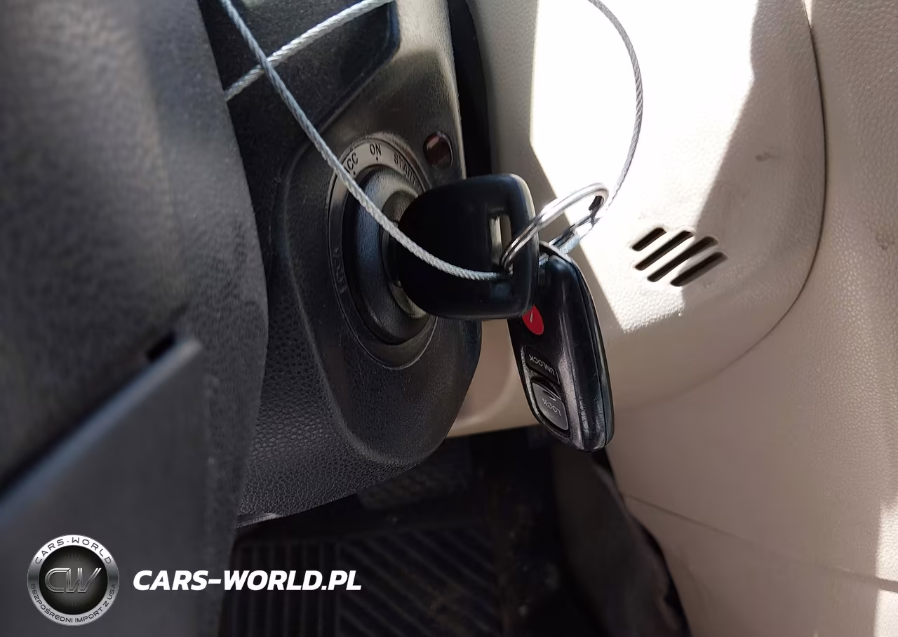 2007 Mazda Mazda3 I Touring VIN:JM1BK32F171676841 - 11