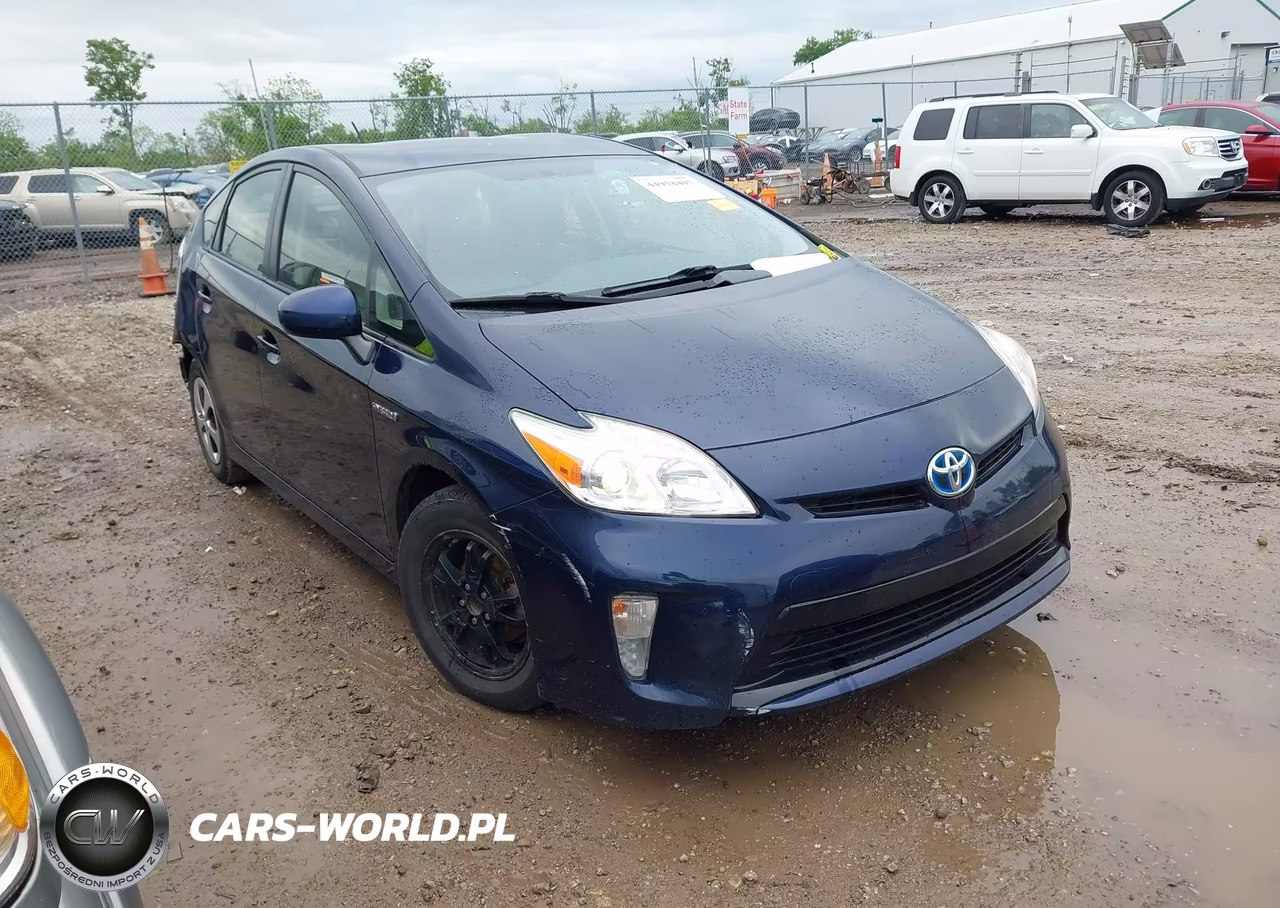 2015 Toyota Prius Three – zdjęcie 1 z 16