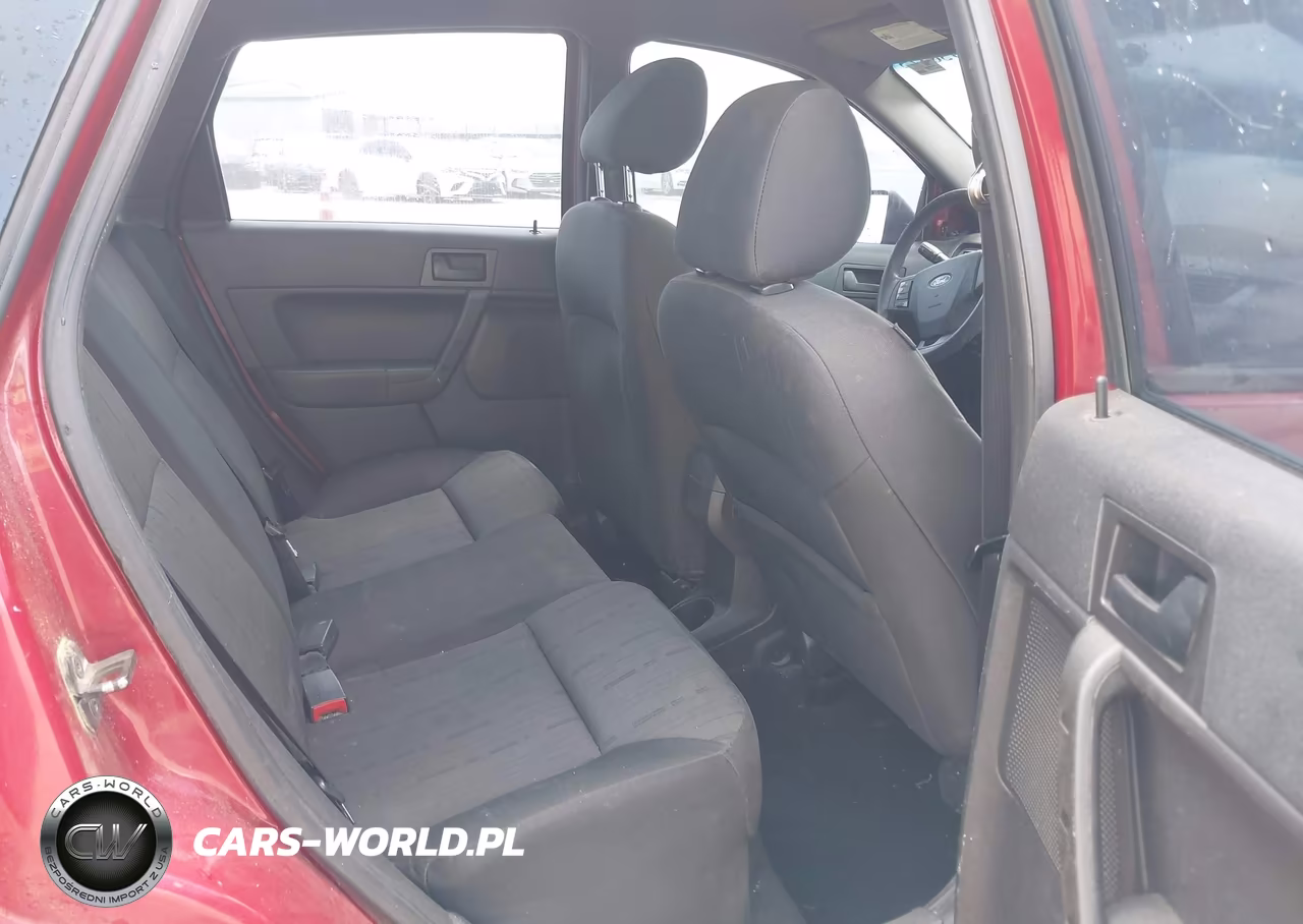 2010 Ford Focus Se VIN:1FAHP3FN4AW185709 - 8
