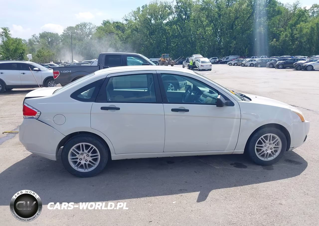 2010 Ford Focus Se VIN:1FAHP3FN1AW299229 - 13