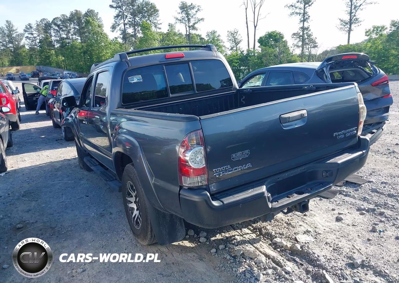 2013 Toyota Tacoma Prerunner V6 VIN:5TFJU4GN6DX036774 - 3