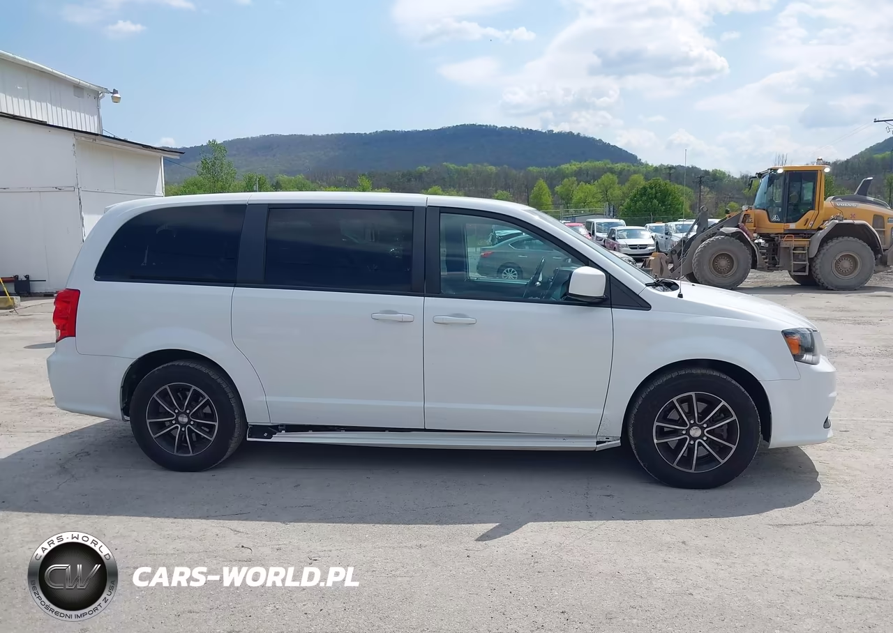 2019 Dodge Grand Caravan Gt VIN:2C4RDGEG5KR640532 - 13