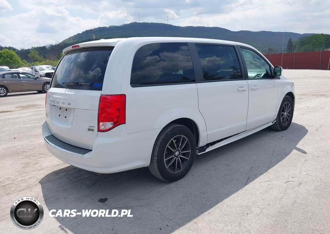 2019 Dodge Grand Caravan Gt VIN:2C4RDGEG5KR640532 - 4