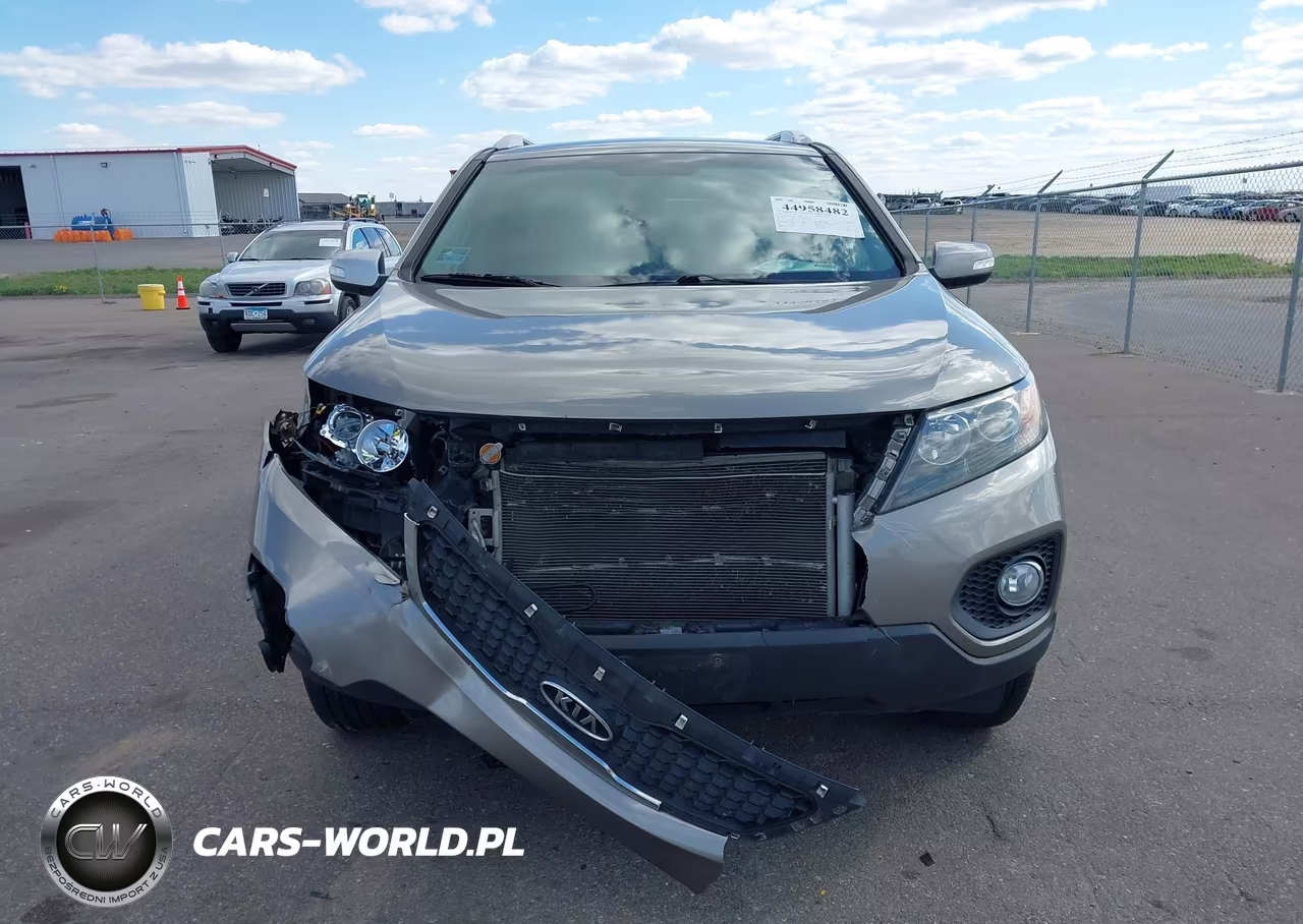 2013 Kia Sorento Lx V6 VIN:5XYKTDA29DG310882 - 12