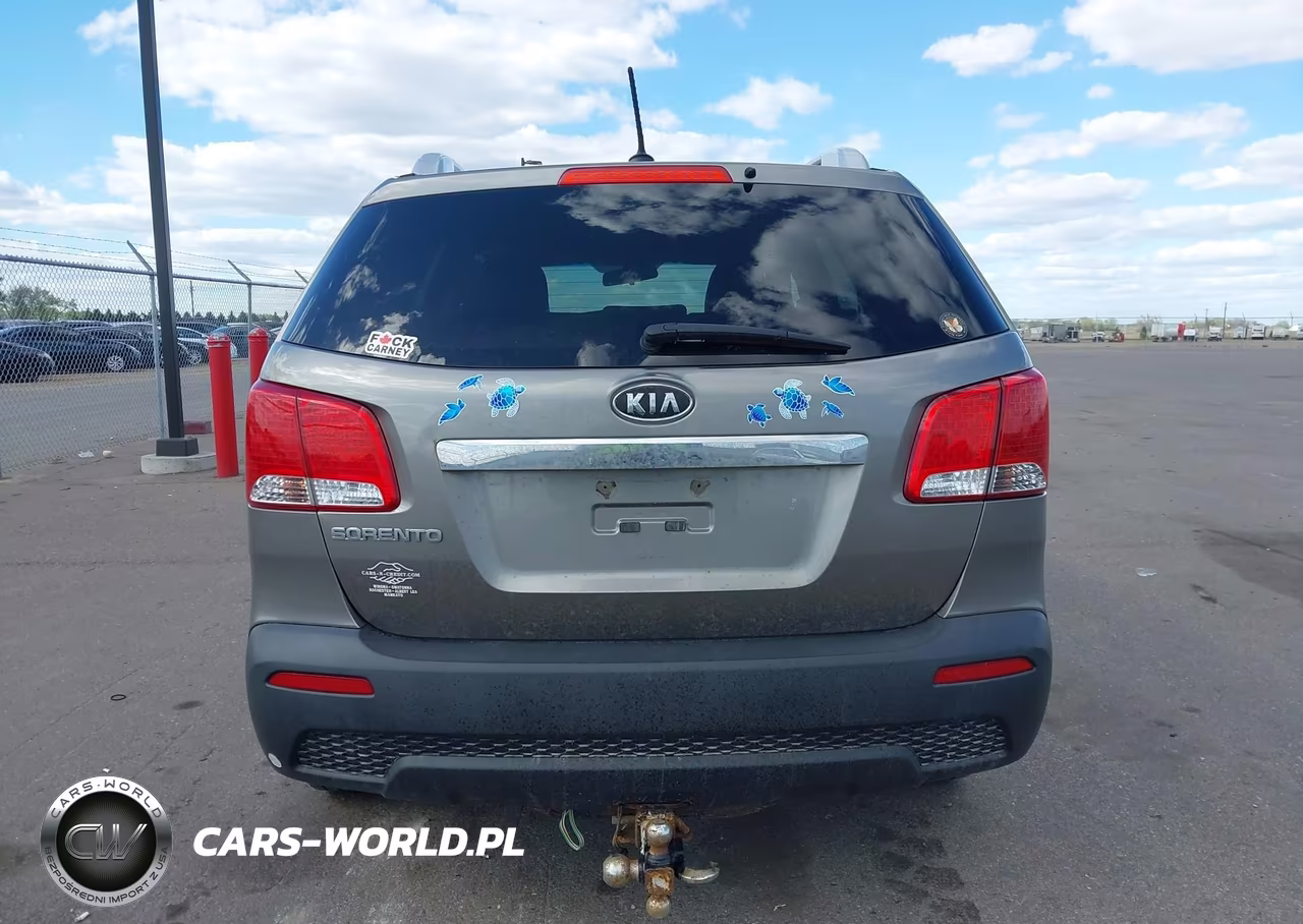 2013 Kia Sorento Lx V6 VIN:5XYKTDA29DG310882 - 16