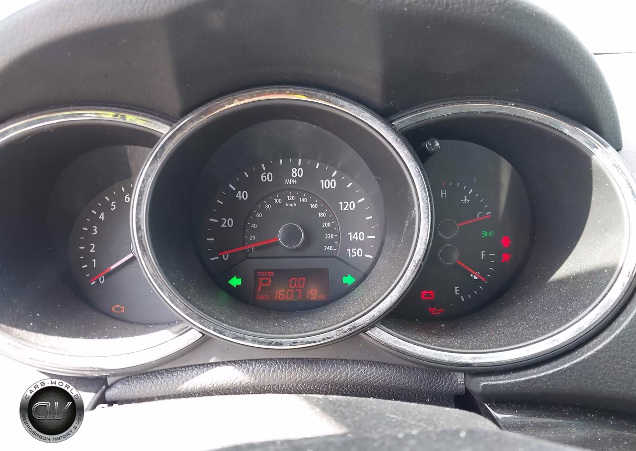2013 Kia Sorento Lx V6 VIN:5XYKTDA29DG310882 - 7
