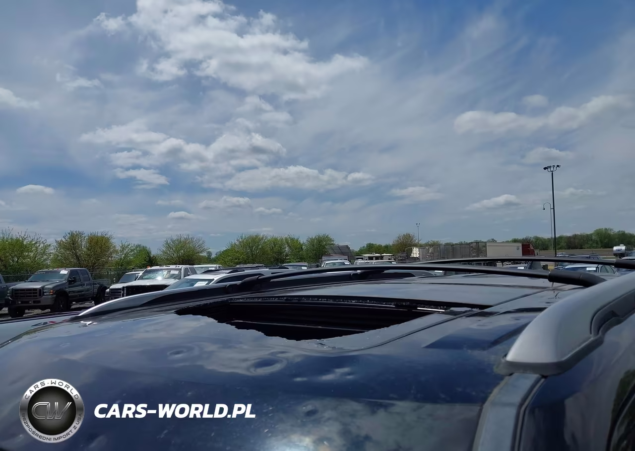 2017 Ford Explorer Platinum VIN:1FM5K8HT0HGA07865 - 18