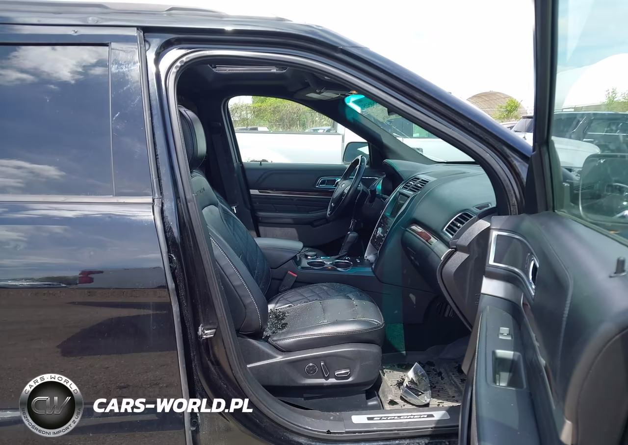 2017 Ford Explorer Platinum VIN:1FM5K8HT0HGA07865 - 5