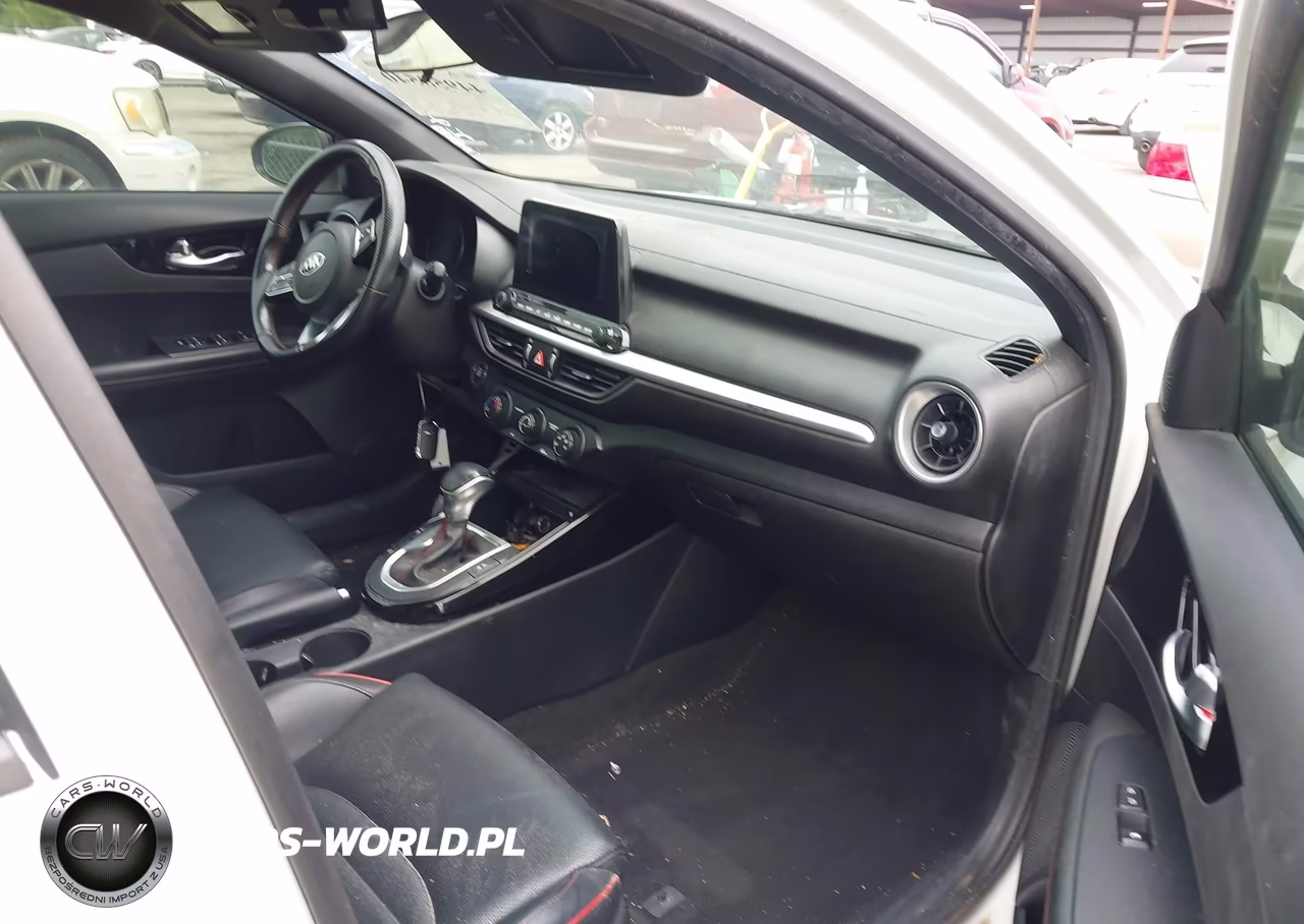 2020 Kia Forte Gt VIN:3KPF44AC9LE168424 - 5