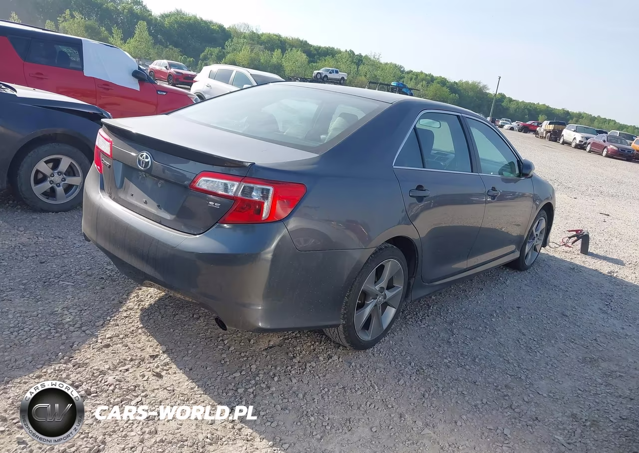 2013 Toyota Camry Se VIN:4T1BF1FK9DU231267 - 4