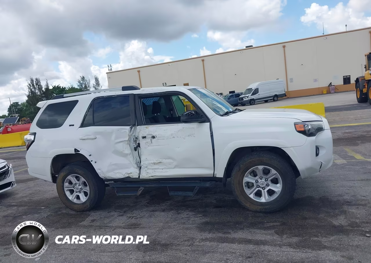 2022 Toyota 4Runner Sr5 VIN:JTEMU5JR2N6053461 - 13