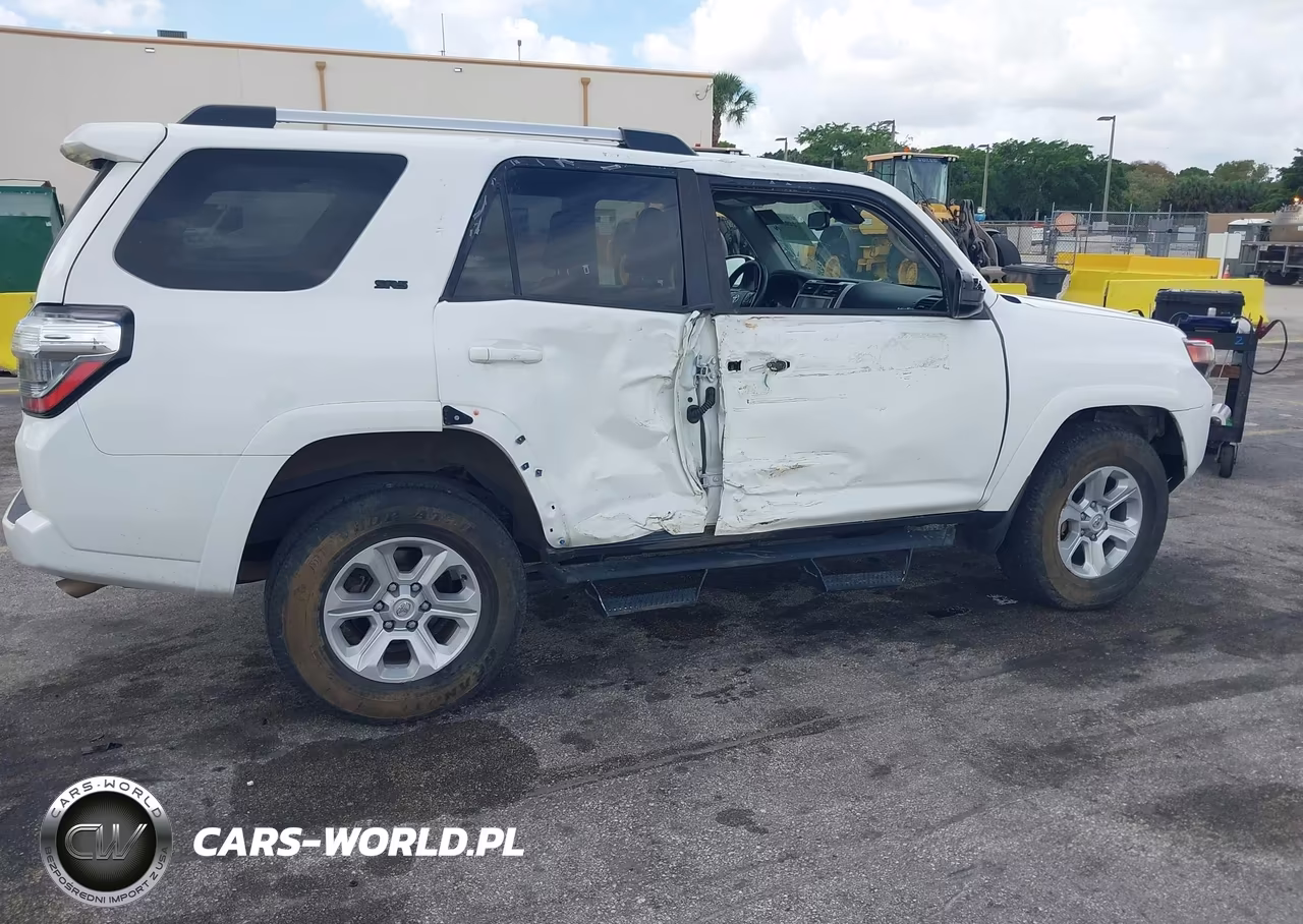 2022 Toyota 4Runner Sr5 VIN:JTEMU5JR2N6053461 - 17