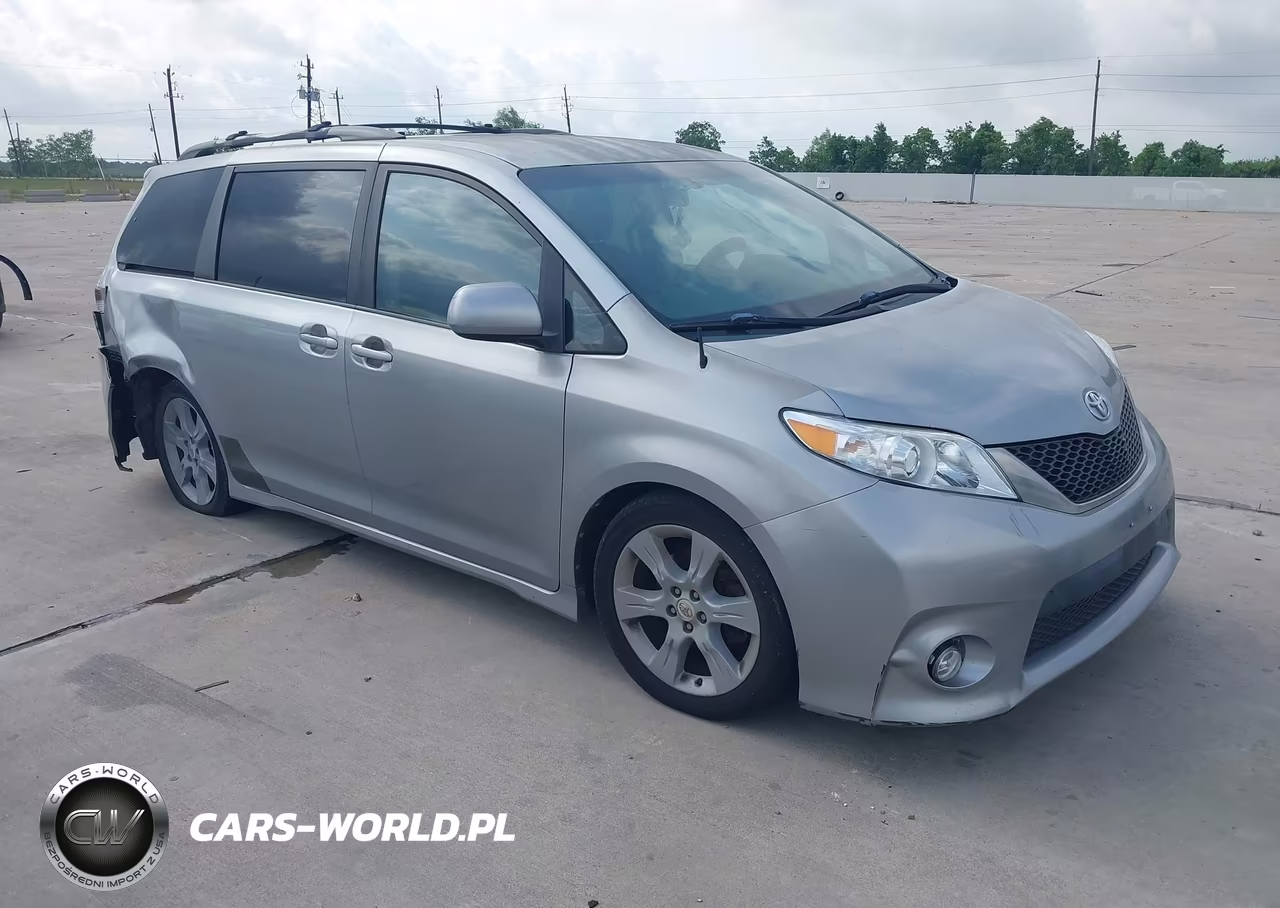 2011 Toyota Sienna Se