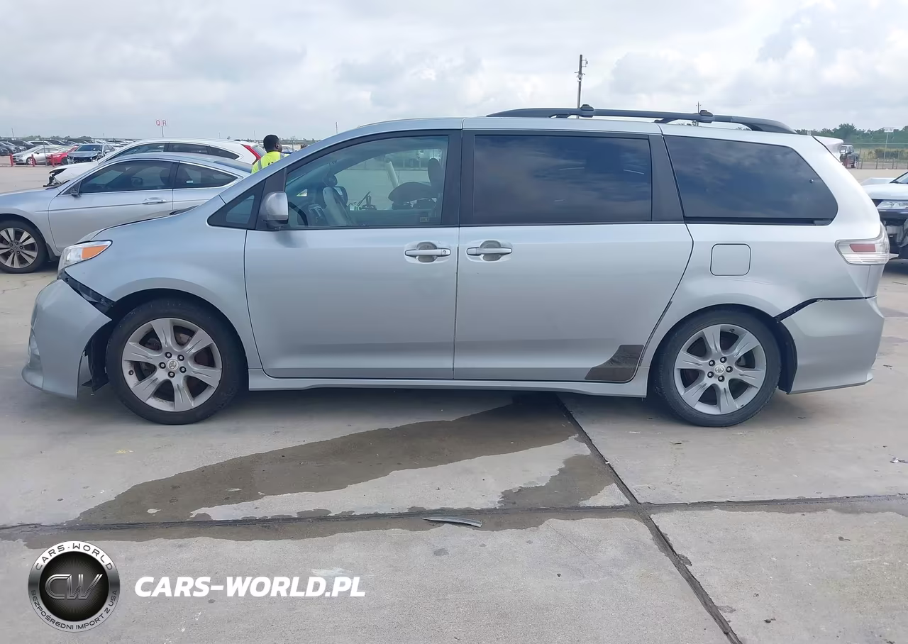 2011 Toyota Sienna Se VIN:5TDXK3DC0BS064831 - 14
