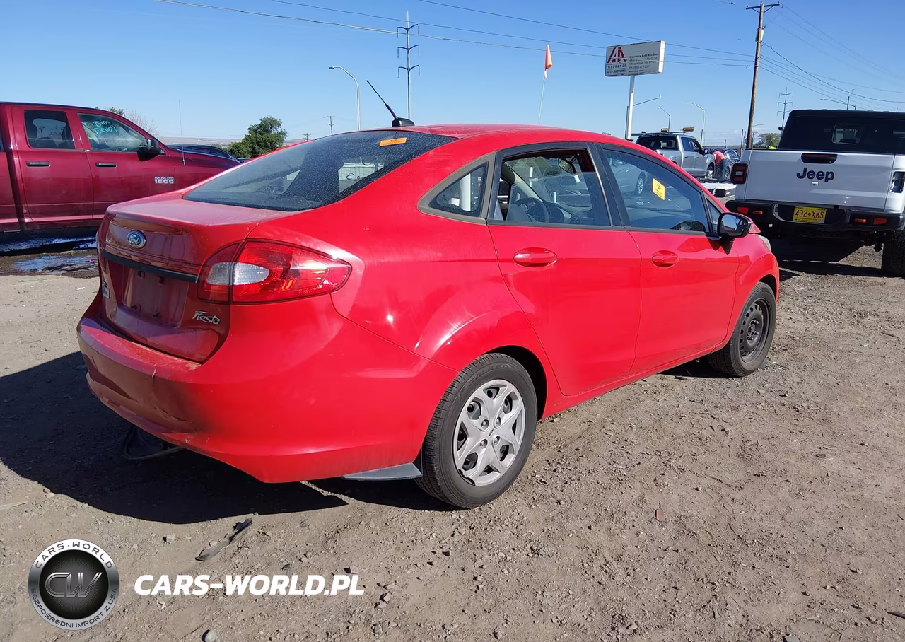 2013 Ford Fiesta Se VIN:3FADP4BJ9DM158856 - 4