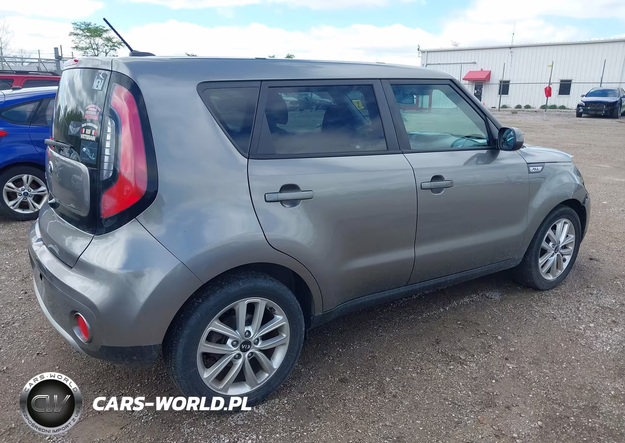 2017 Kia Soul + VIN:KNDJP3A56H7429481 - 4