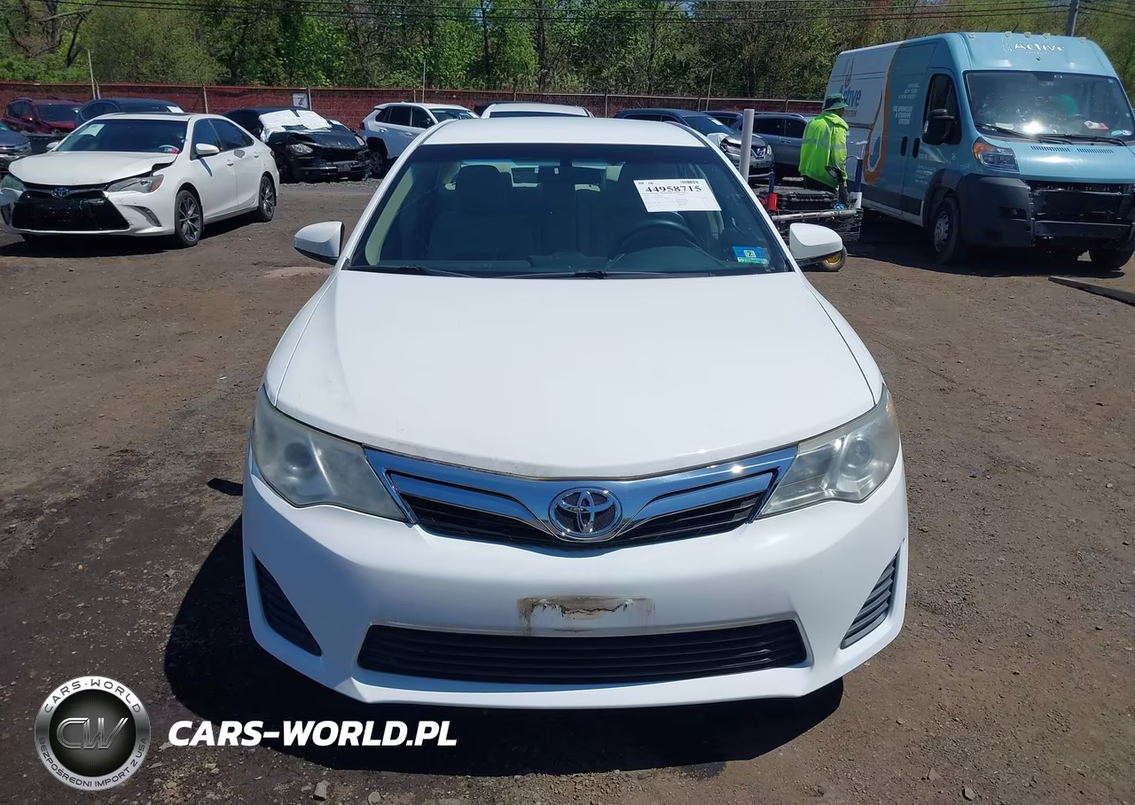 2014 Toyota Camry Le VIN:4T4BF1FK3ER350990 - 12