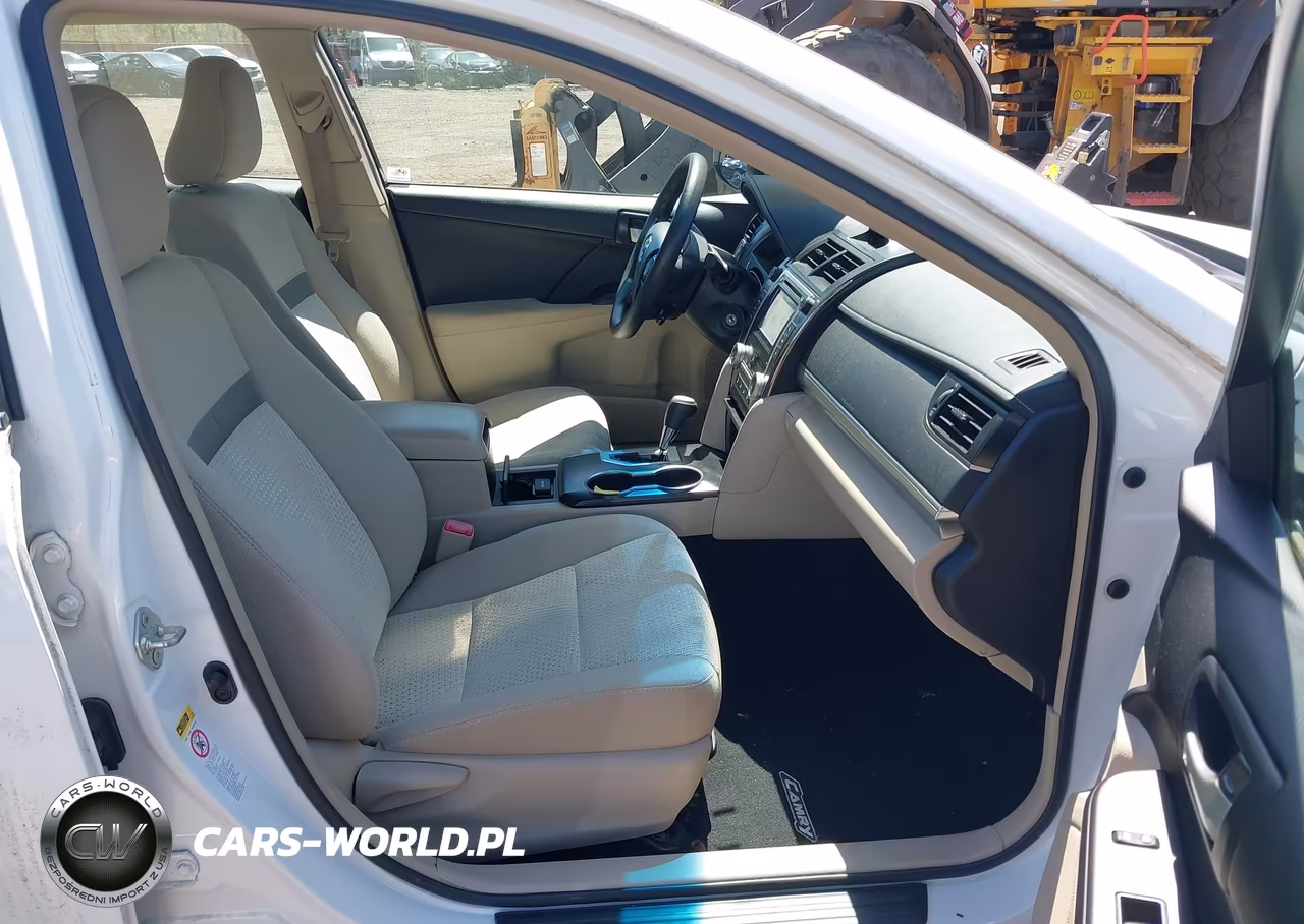 2014 Toyota Camry Le VIN:4T4BF1FK3ER350990 - 5