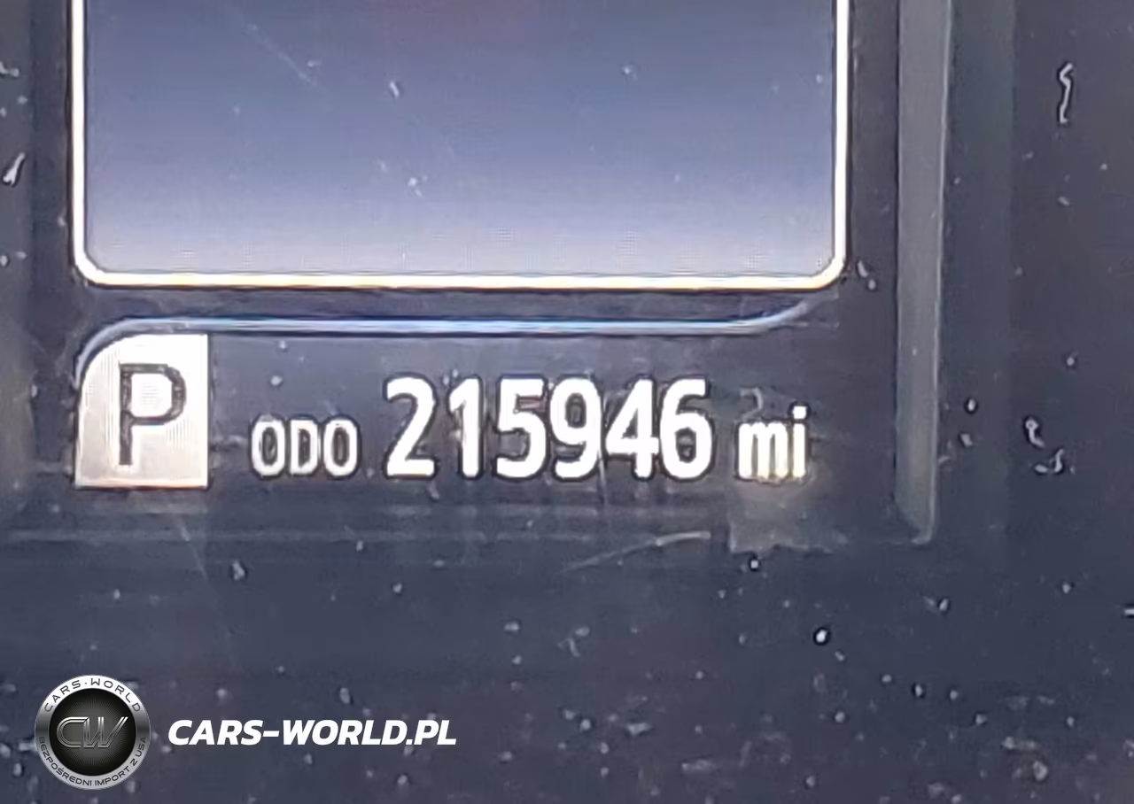 2016 Toyota Camry Xse VIN:4T1BF1FK5GU598087 - 16