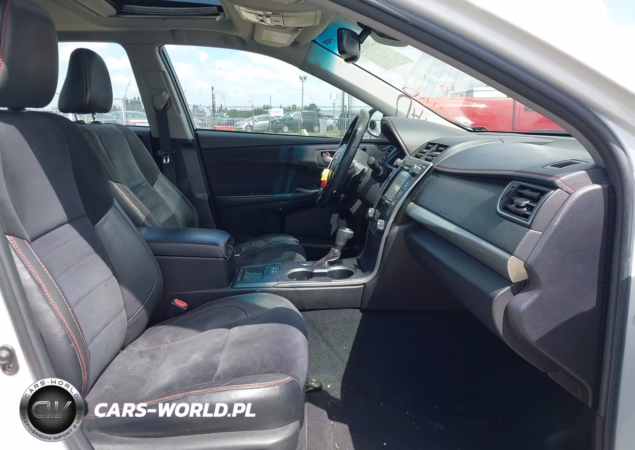 2016 Toyota Camry Xse VIN:4T1BF1FK5GU598087 - 5