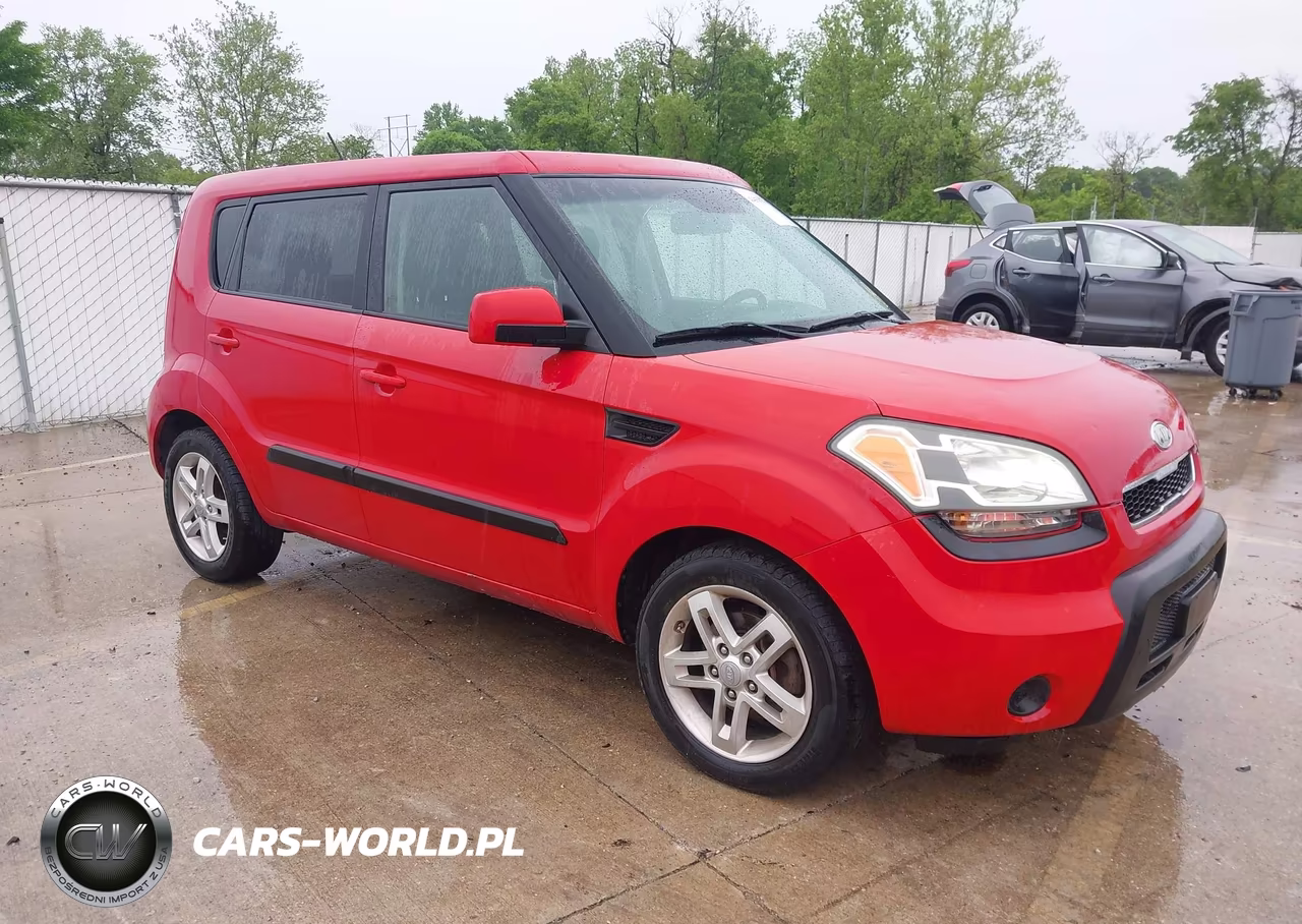 2011 Kia Soul +