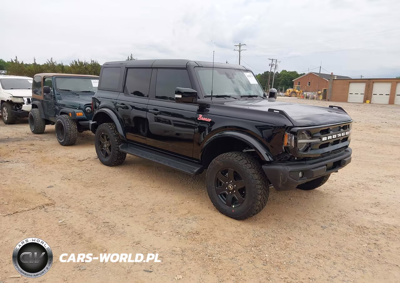 2025 Ford Bronco Outer Banks