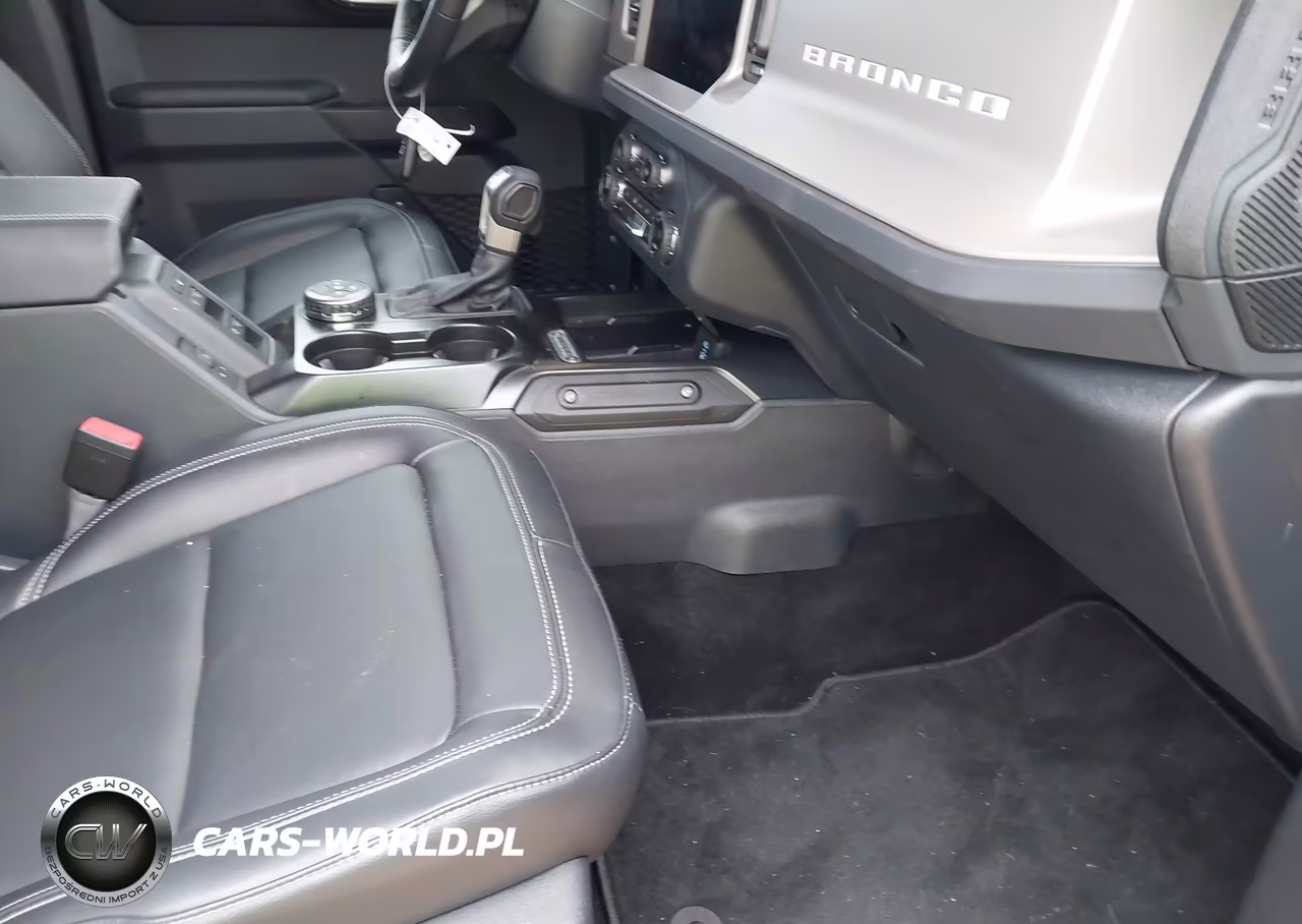 2025 Ford Bronco Outer Banks VIN:1FMDE8BH7SLB12733 - 5