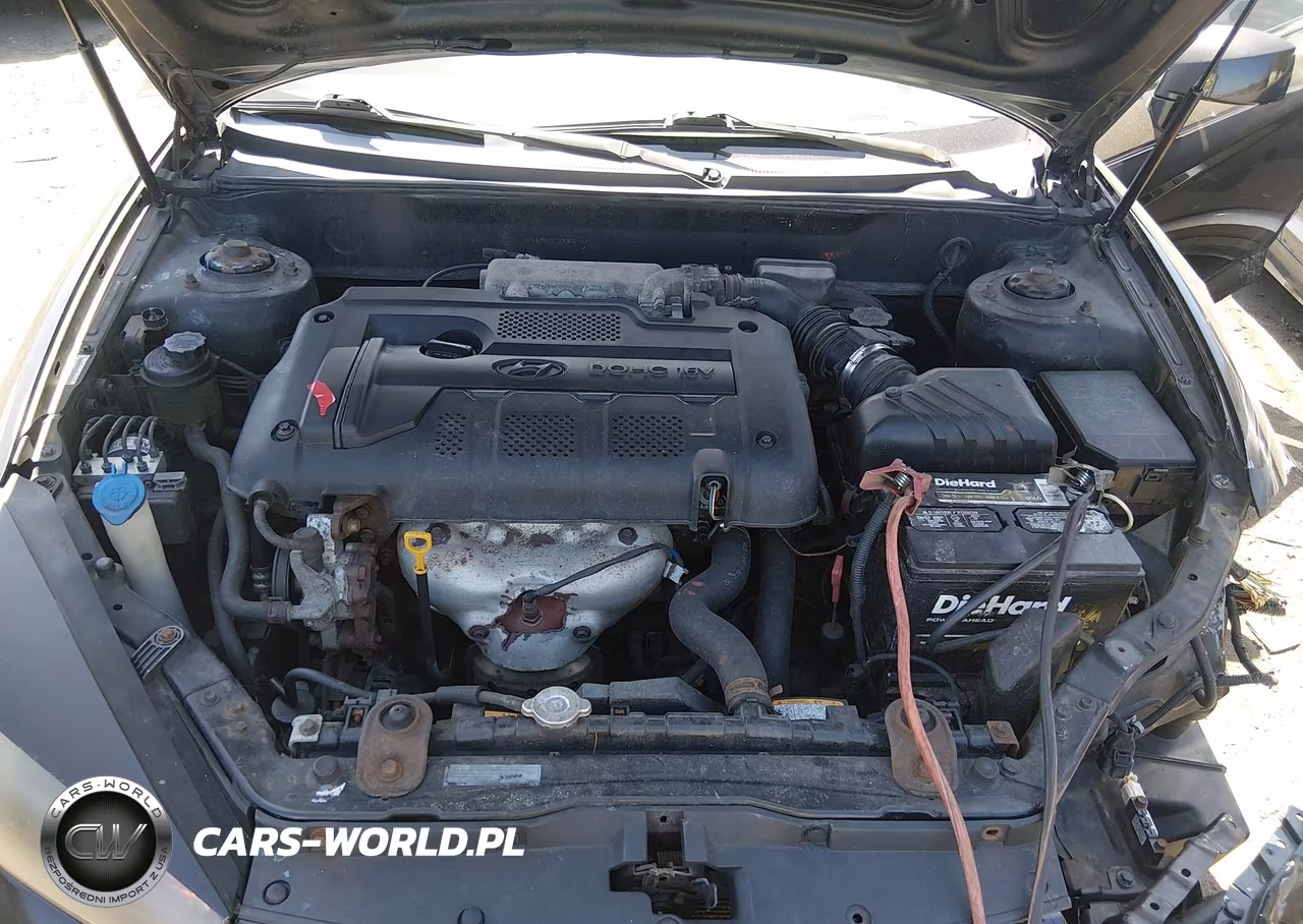 2008 Hyundai Tiburon Gs VIN:KMHHM66D18U285621 - 10