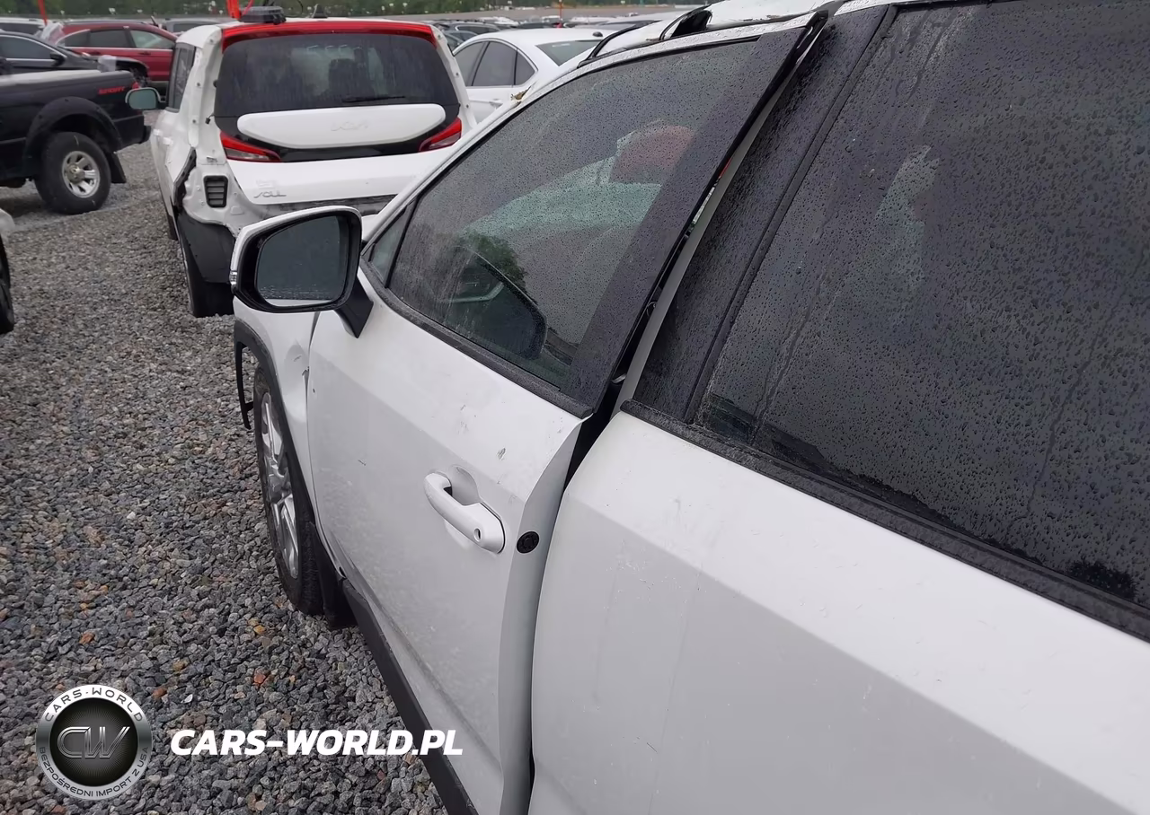 2025 Toyota Rav4 Xle Premium VIN:2T3A1RFVXSW578002 - 14