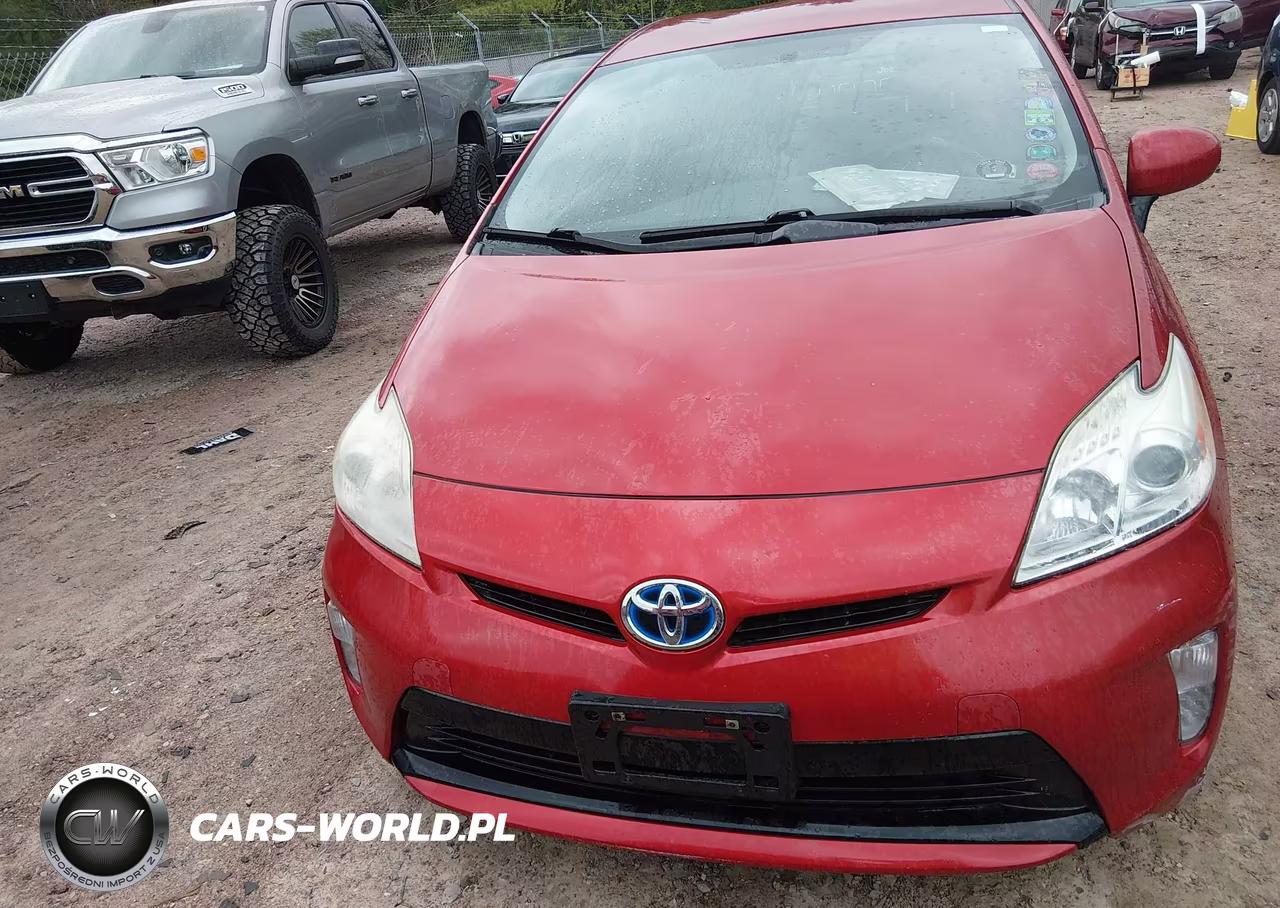 2013 Toyota Prius Two VIN:JTDKN3DU5D5586714 - 12