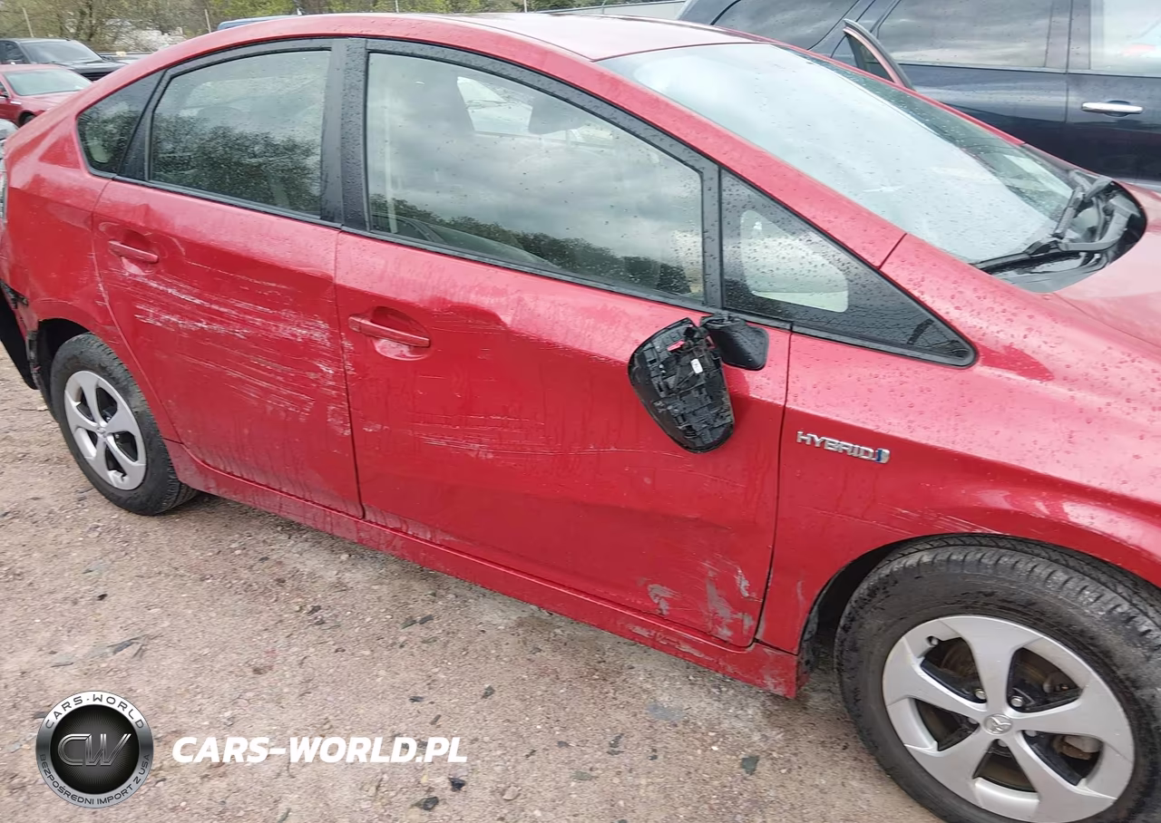 2013 Toyota Prius Two VIN:JTDKN3DU5D5586714 - 6