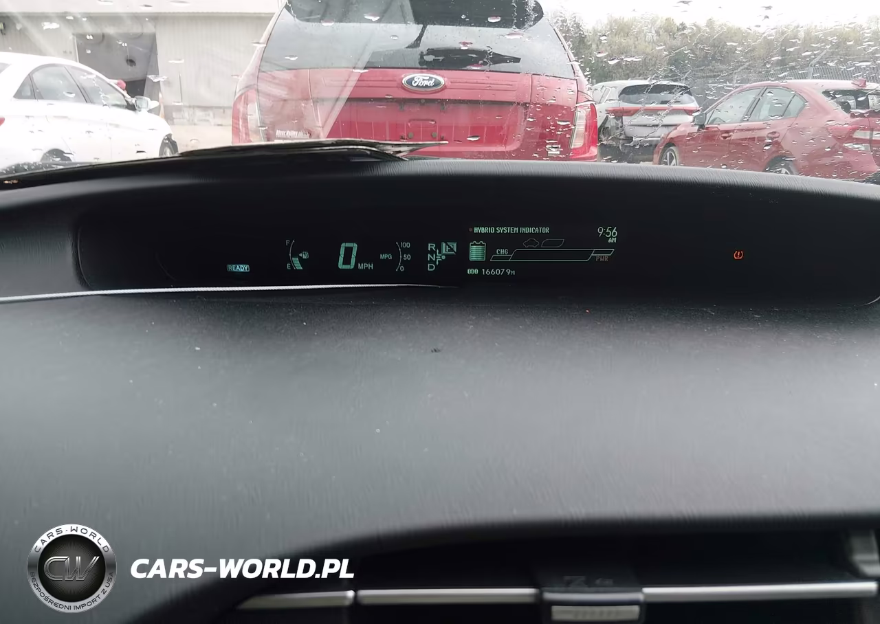 2013 Toyota Prius Two VIN:JTDKN3DU5D5586714 - 7
