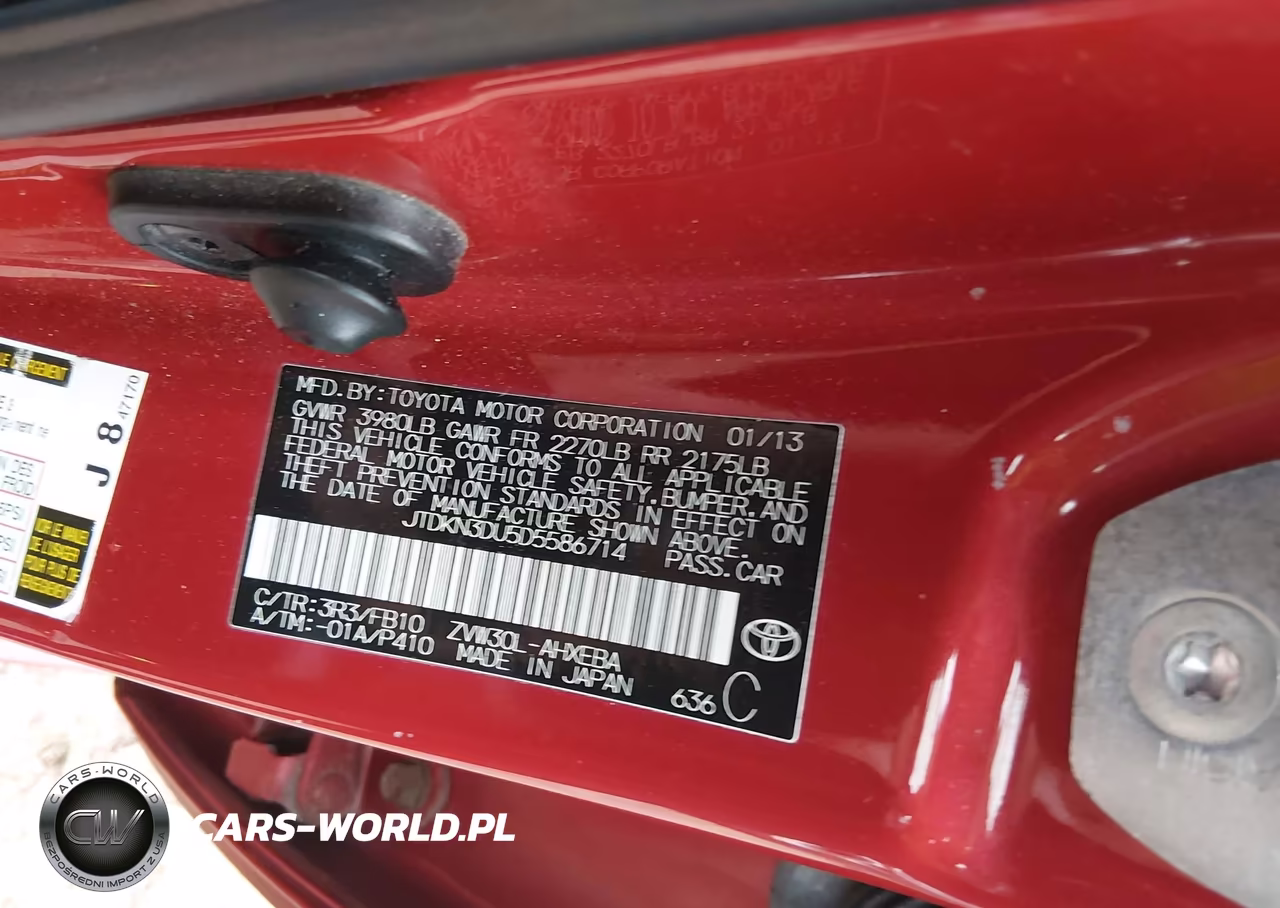 2013 Toyota Prius Two VIN:JTDKN3DU5D5586714 - 9