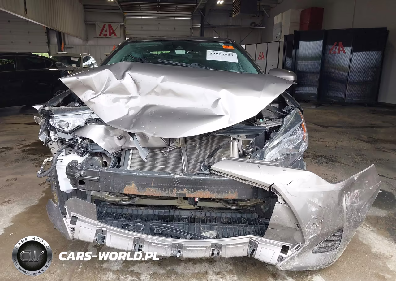 2017 Toyota Corolla Le VIN:2T1BURHE4HC960523 - 12