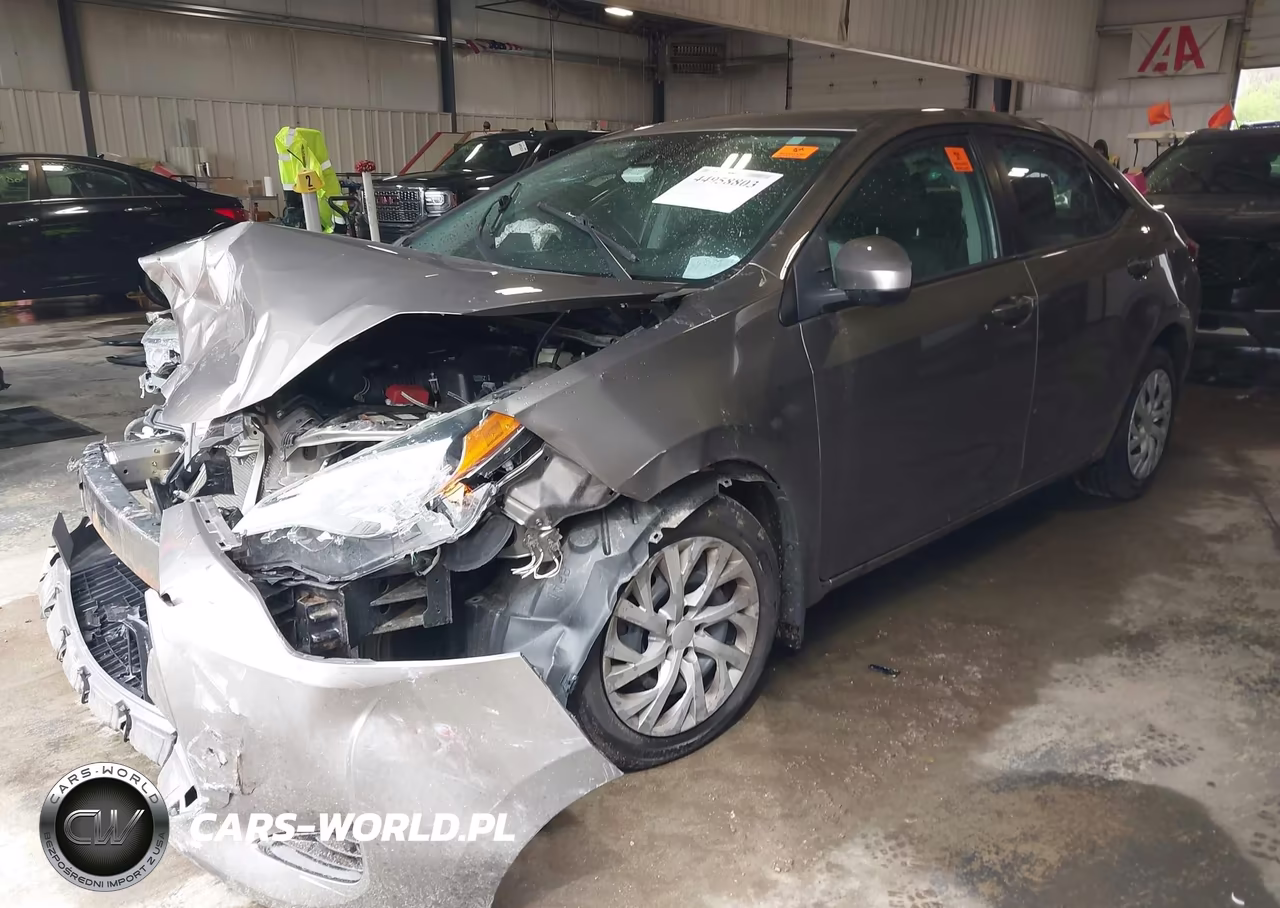 2017 Toyota Corolla Le VIN:2T1BURHE4HC960523 - 2