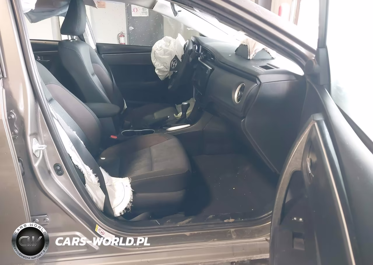 2017 Toyota Corolla Le VIN:2T1BURHE4HC960523 - 5