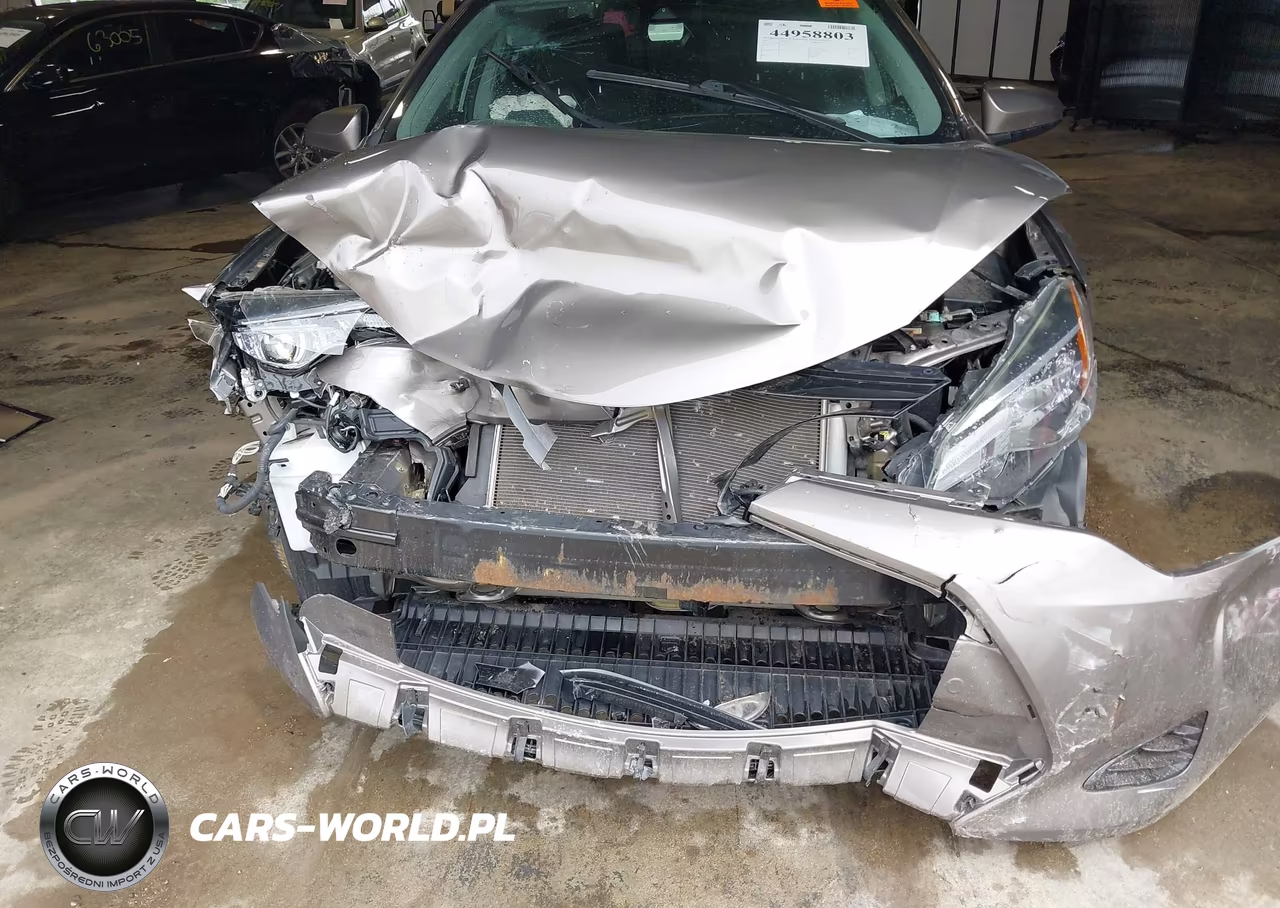 2017 Toyota Corolla Le VIN:2T1BURHE4HC960523 - 6