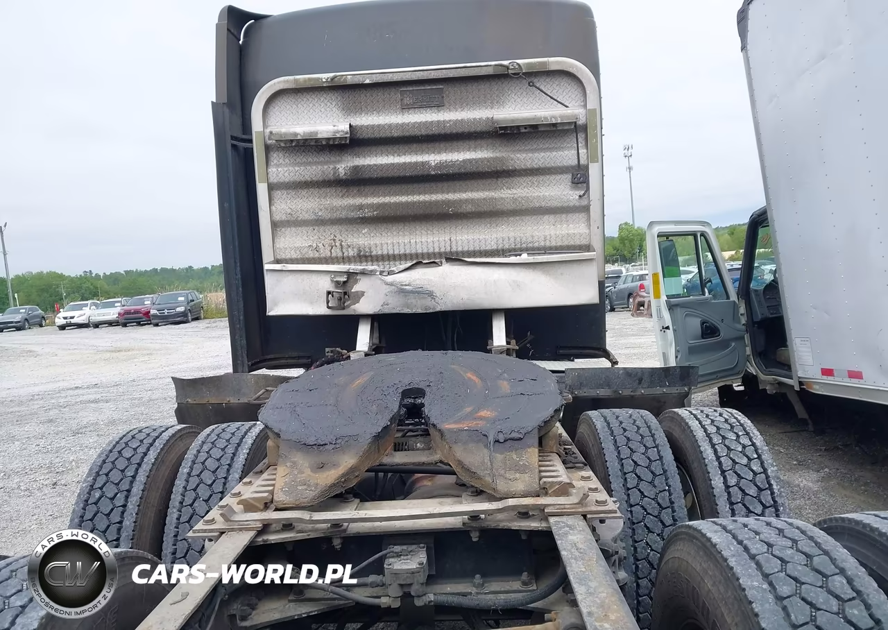2007 Kenworth Construction T600 VIN:1XKADB9X67J158632 - 16