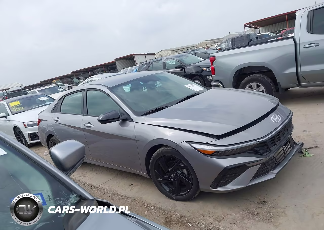 2026 Hyundai Elantra Sel Sport VIN:KMHLM4DG6TU122600 - 13