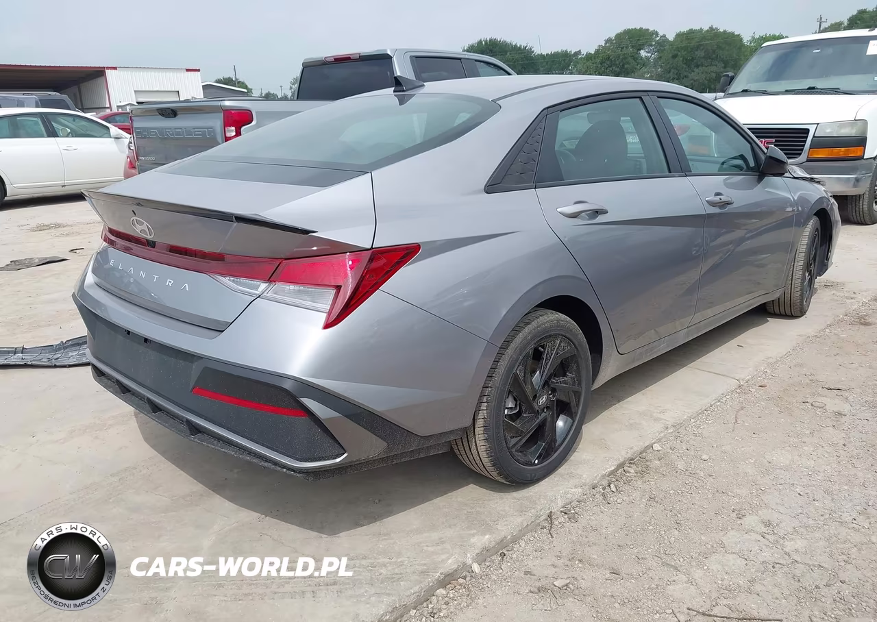 2026 Hyundai Elantra Sel Sport VIN:KMHLM4DG6TU122600 - 4